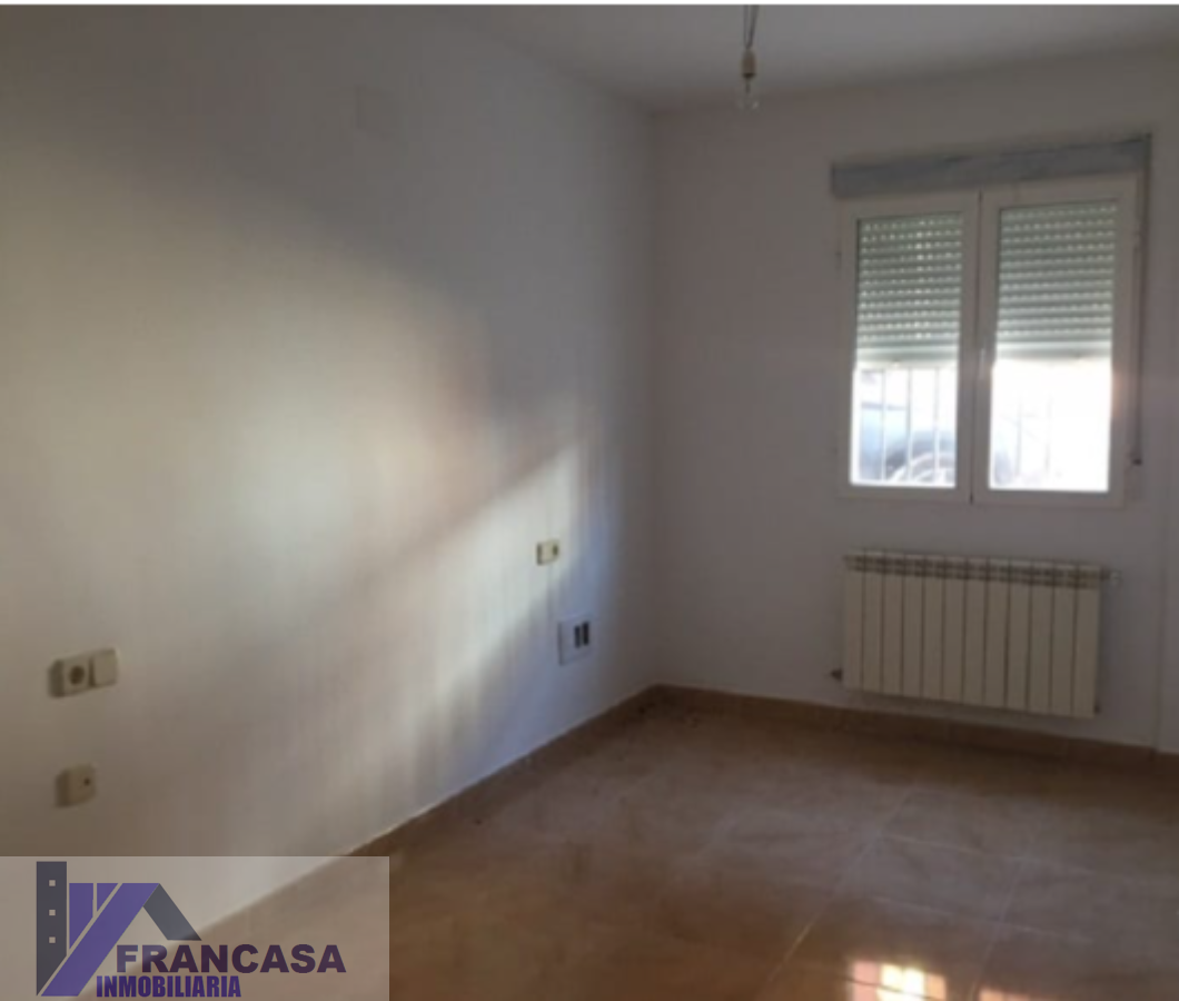 For sale of flat in Tobarra