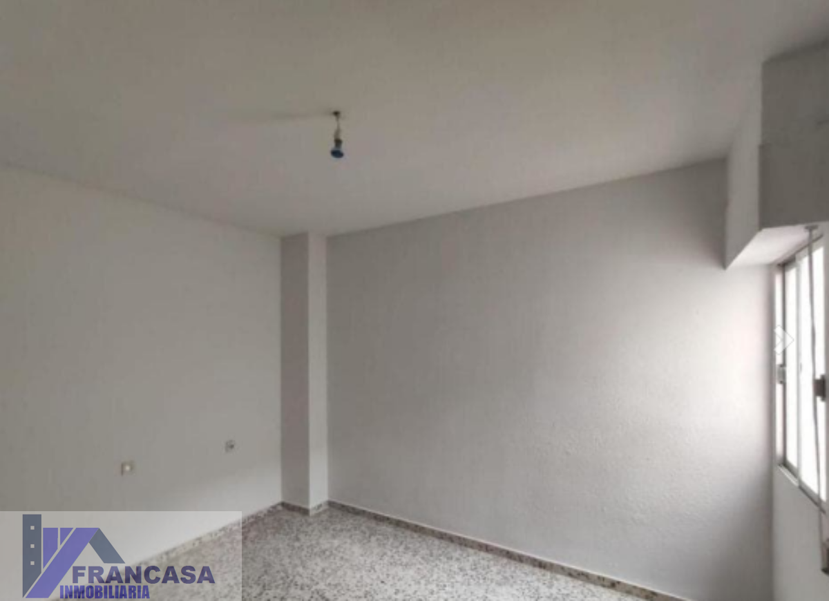 For sale of flat in Tobarra