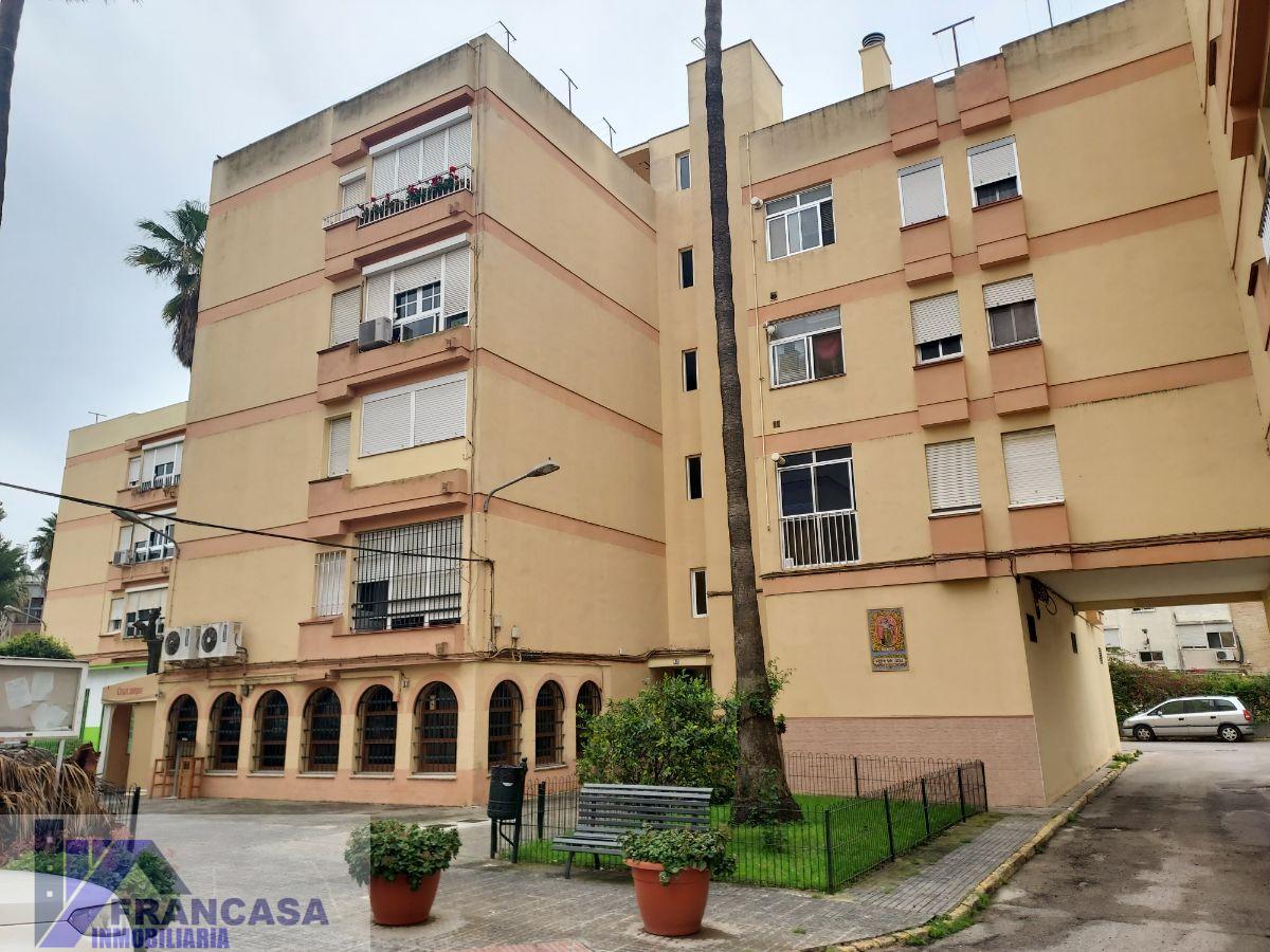 For sale of flat in Sanlúcar de Barrameda