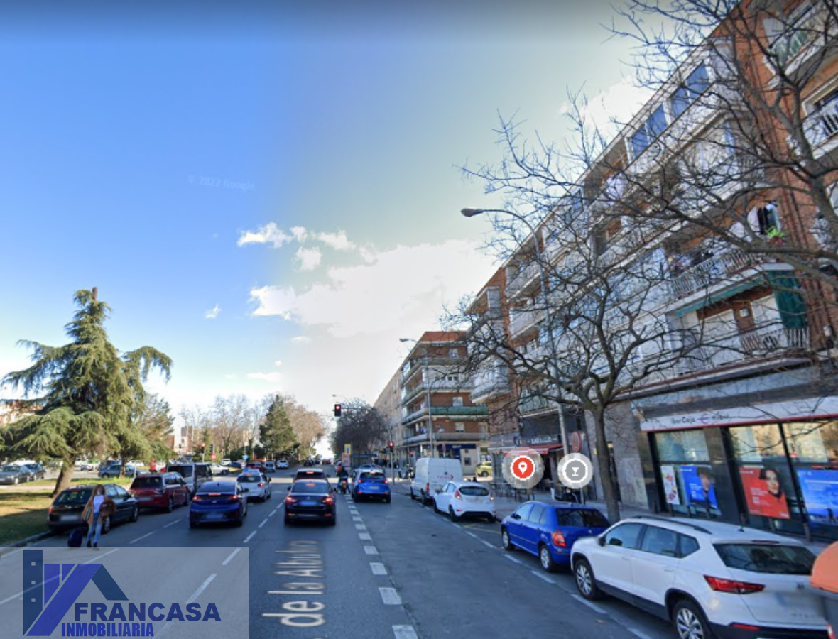 For sale of flat in Madrid