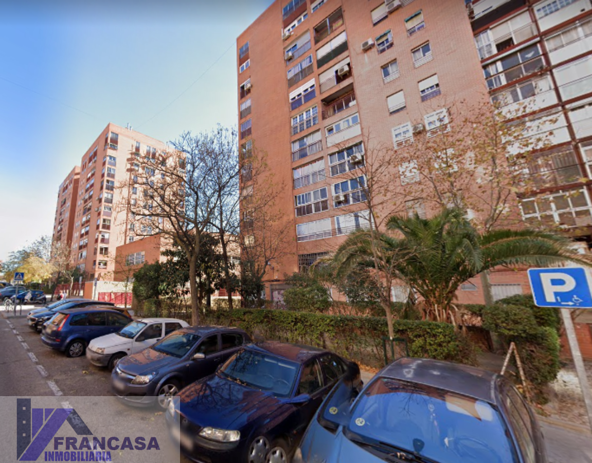 For sale of flat in Madrid