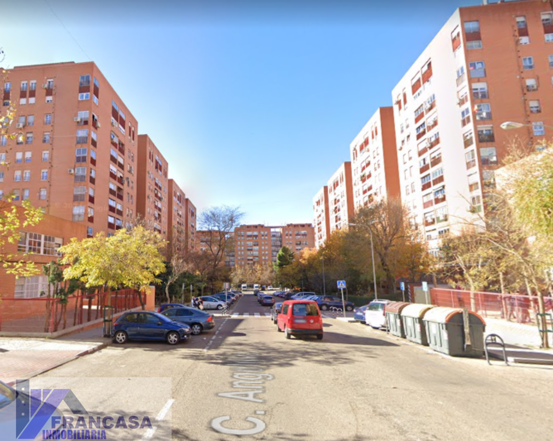 For sale of flat in Madrid