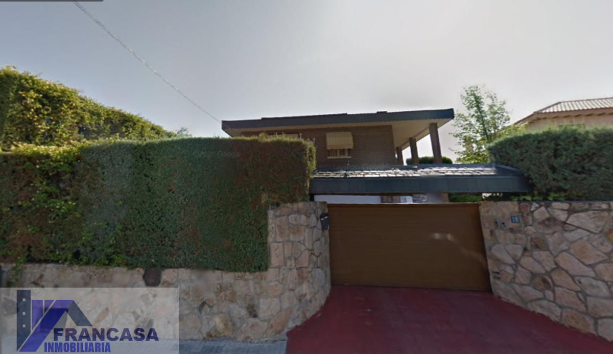 For sale of chalet in Móstoles