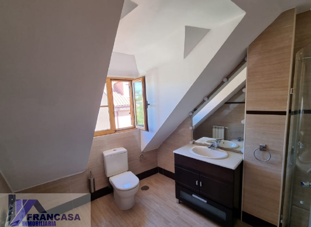 For sale of flat in Madrid