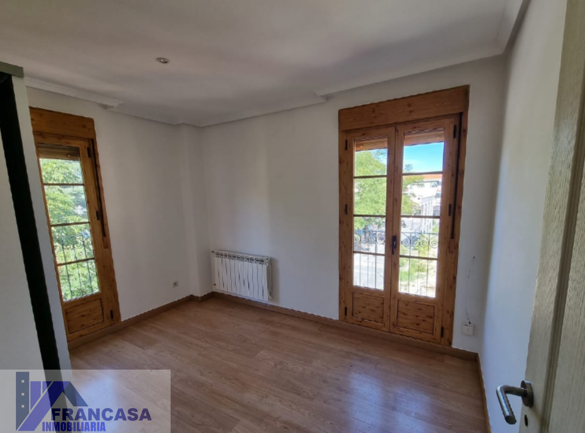 For sale of flat in Madrid