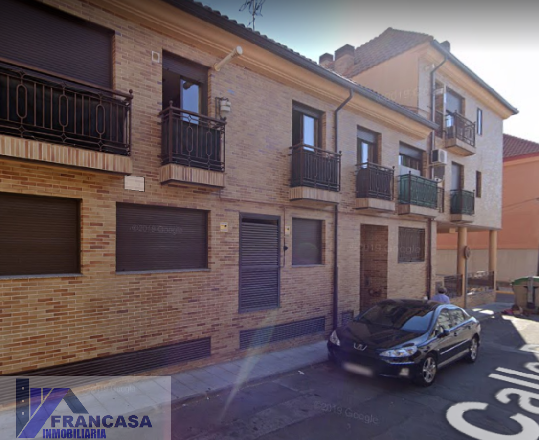 For sale of flat in Yuncos