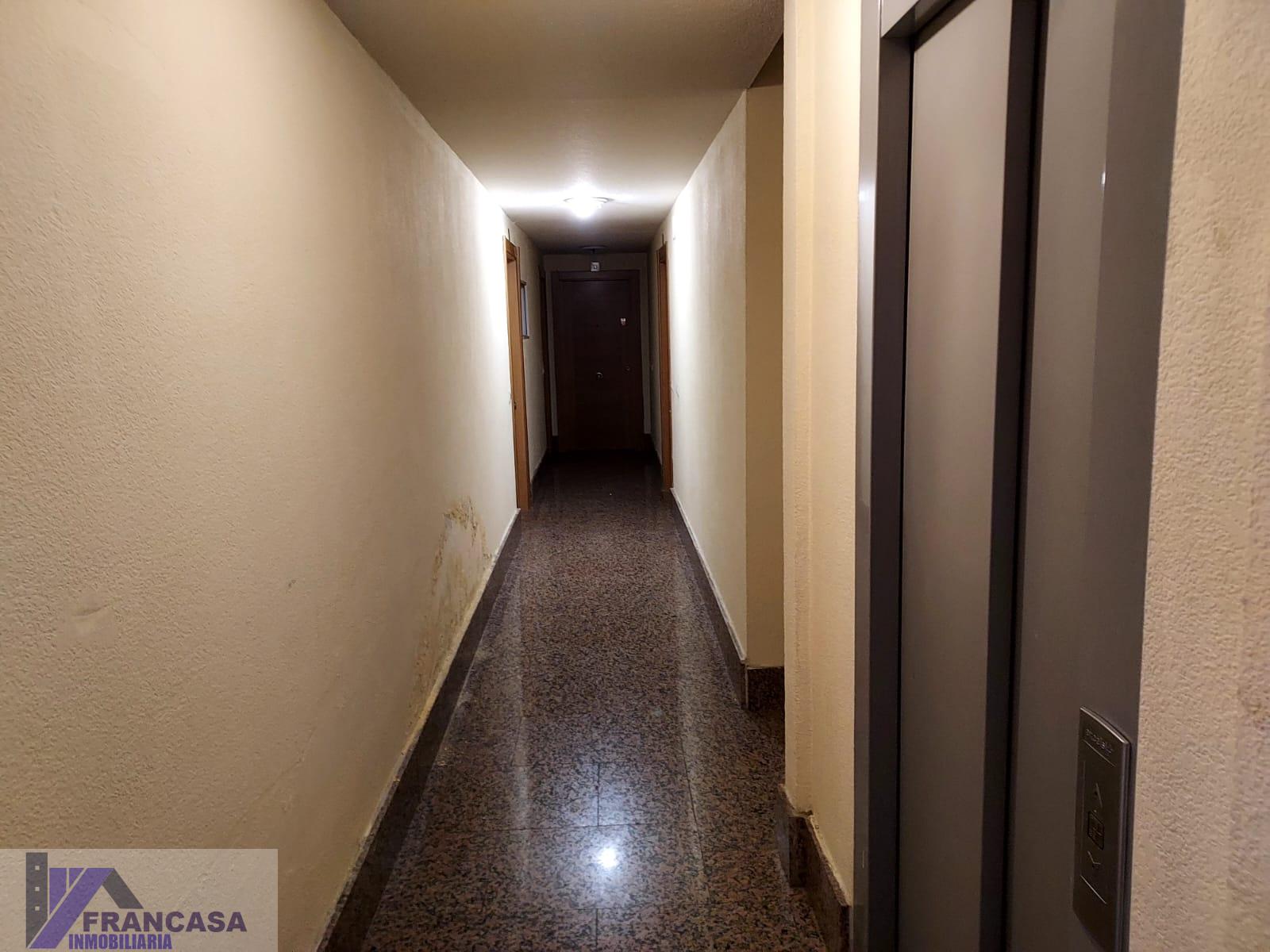 For sale of flat in Yuncos