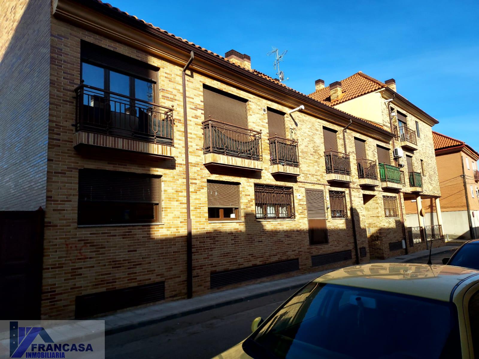 For sale of flat in Yuncos