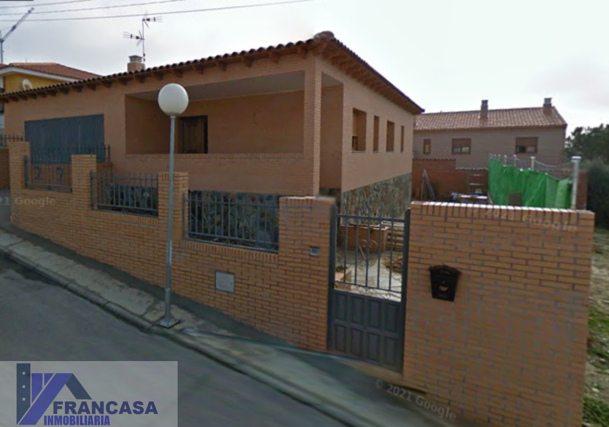 Chalet en venta en CENTRO, Chozas de Canales