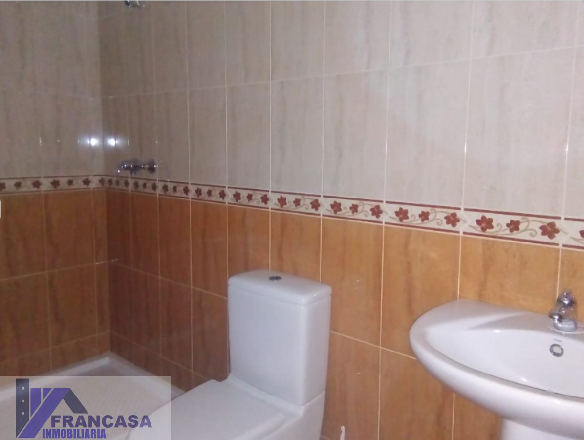 Venta de casa en Hellín