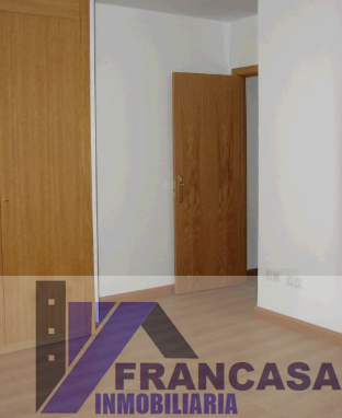 For sale of flat in Lominchar