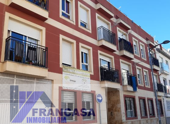 For sale of flat in Roquetas de Mar