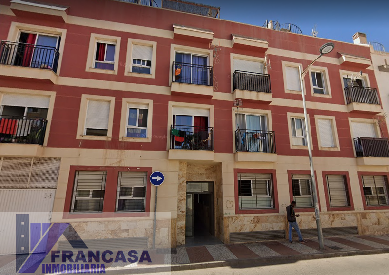 For sale of flat in Roquetas de Mar