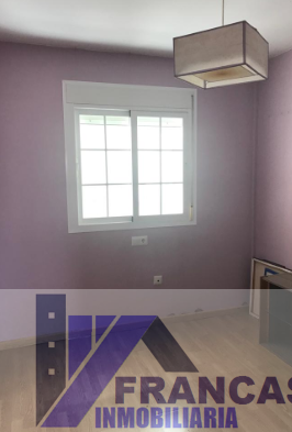 For sale of flat in Roquetas de Mar