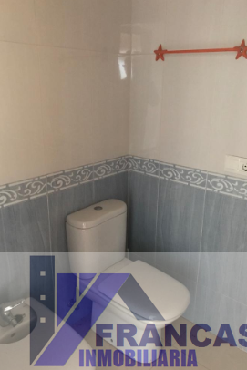 For sale of flat in Roquetas de Mar