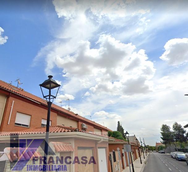 For sale of chalet in Seseña