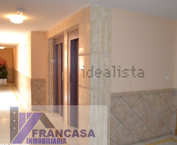 For sale of flat in Roquetas de Mar