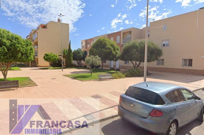 For sale of flat in Roquetas de Mar