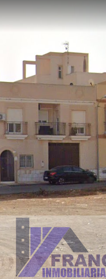 For sale of duplex in Roquetas de Mar