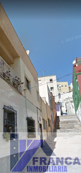 For sale of flat in Almería