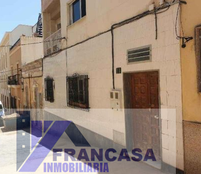 For sale of flat in Almería