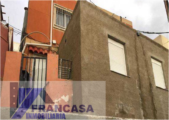 For sale of house in Almería