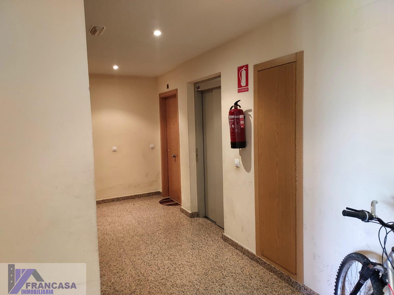 For sale of flat in Magán