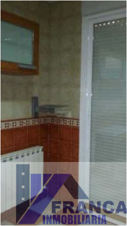 For sale of house in Chozas de Canales