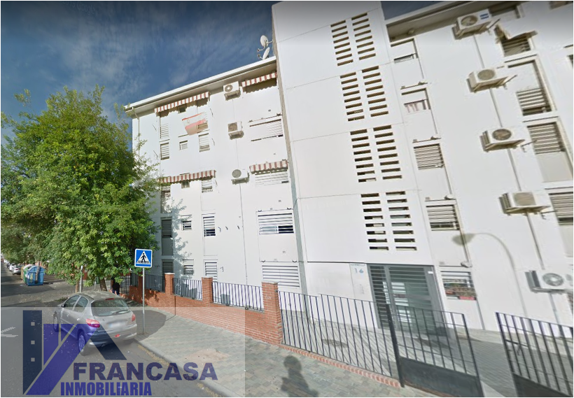 For sale of flat in Córdoba