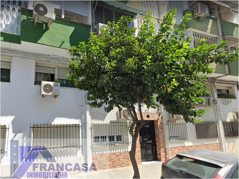 For sale of flat in Córdoba