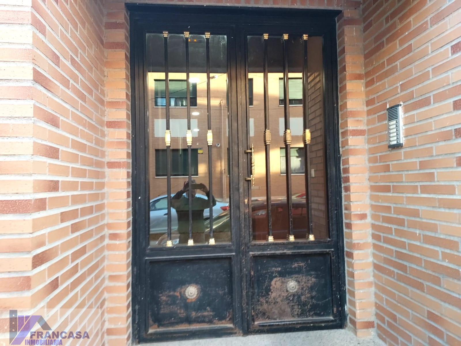 For sale of flat in Yeles