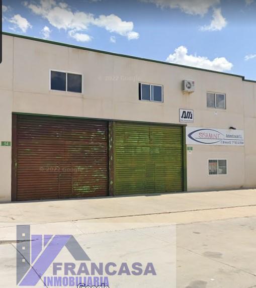 For sale of industrial plant/warehouse in Borox