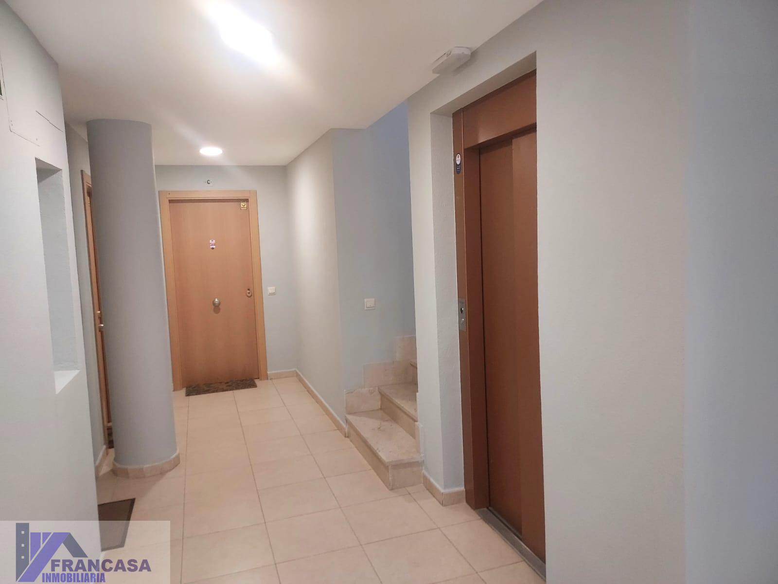 For sale of flat in Bargas