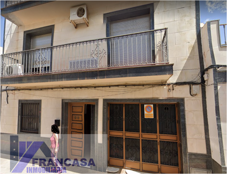 For sale of house in Dos Hermanas