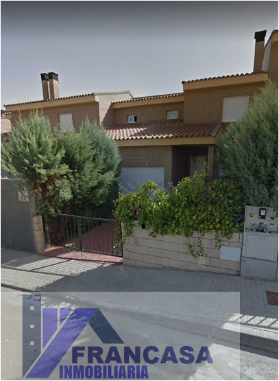 For sale of house in Argés