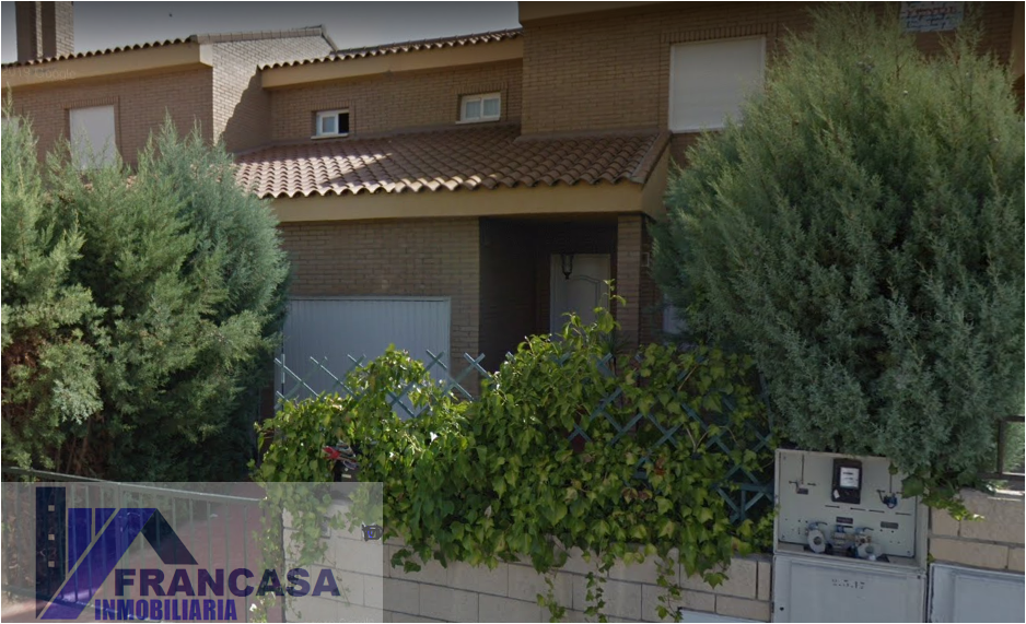 For sale of house in Argés