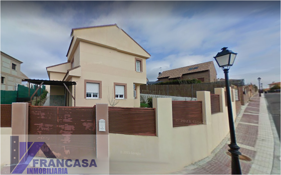 For sale of chalet in Carranque