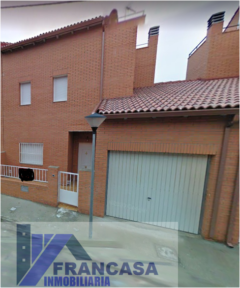 For sale of house in Chozas de Canales