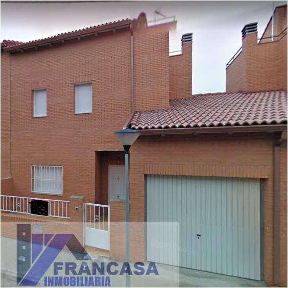 For sale of house in Chozas de Canales