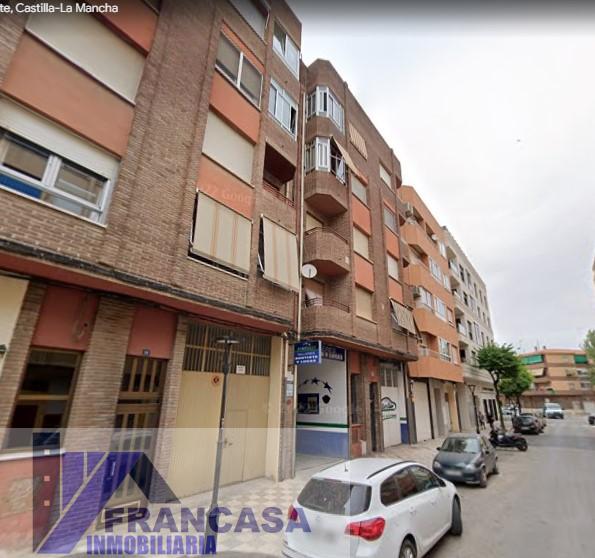 For sale of flat in Albacete
