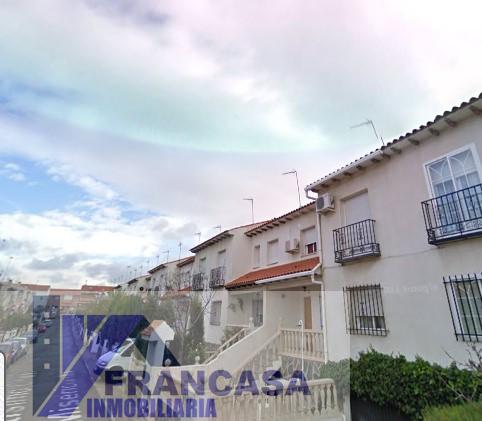 Venta de chalet en Numancia de la Sagra