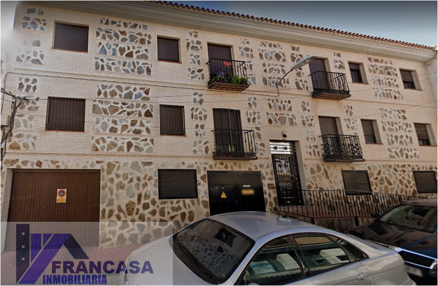 For sale of flat in Olías del Rey