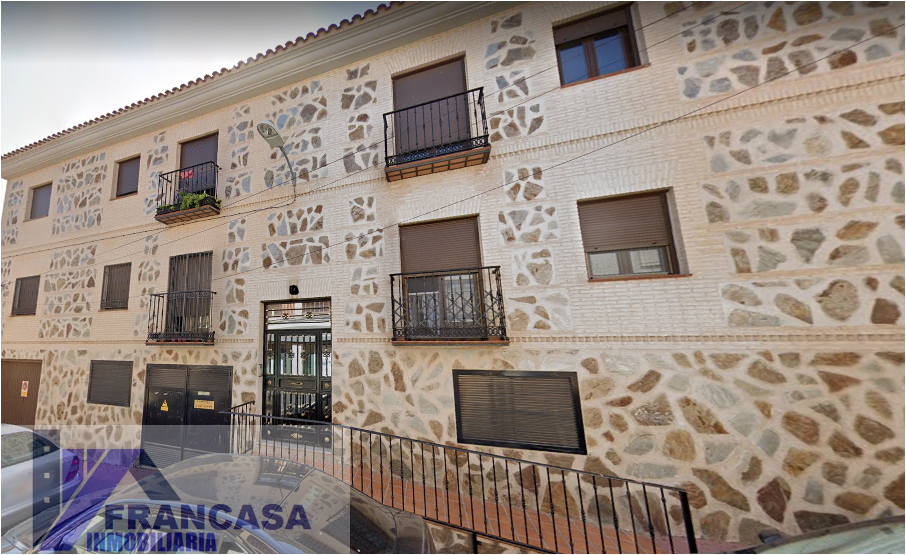 For sale of flat in Olías del Rey