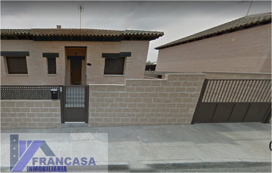 Venta de casa en Burguillos de Toledo
