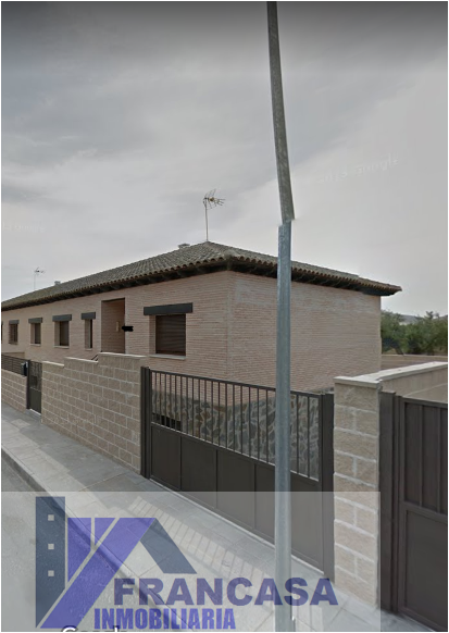 Venta de casa en Burguillos de Toledo