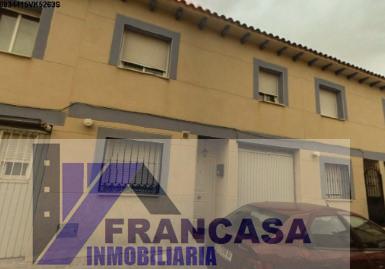 Venta de chalet en Ocaña