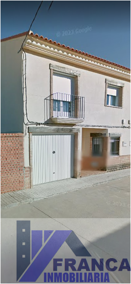 For sale of house in Villafranca de los Caballeros