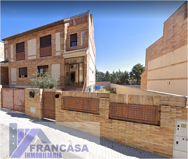 For sale of house in Las Ventas de Retamosa