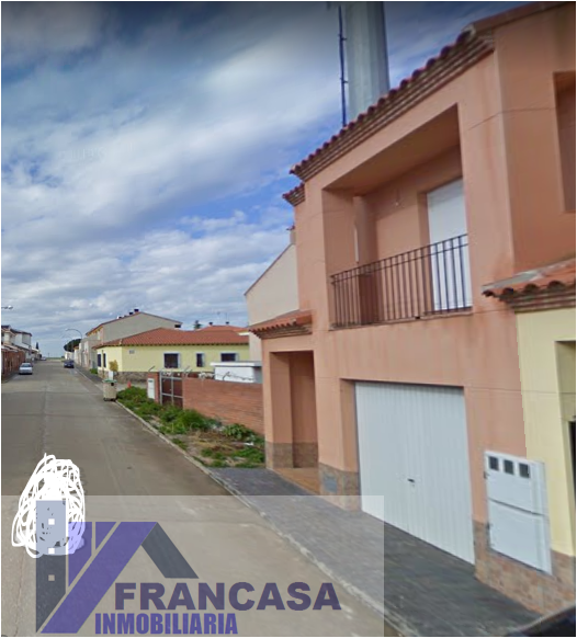 For sale of house in La Pueblanueva
