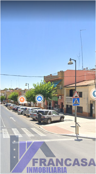 For sale of house in Alcalá de Guadaíra